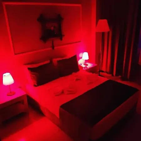 Hotell Erenler 2*