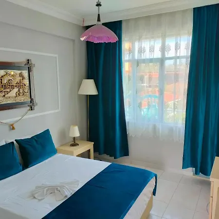 Hotell Erenler Side